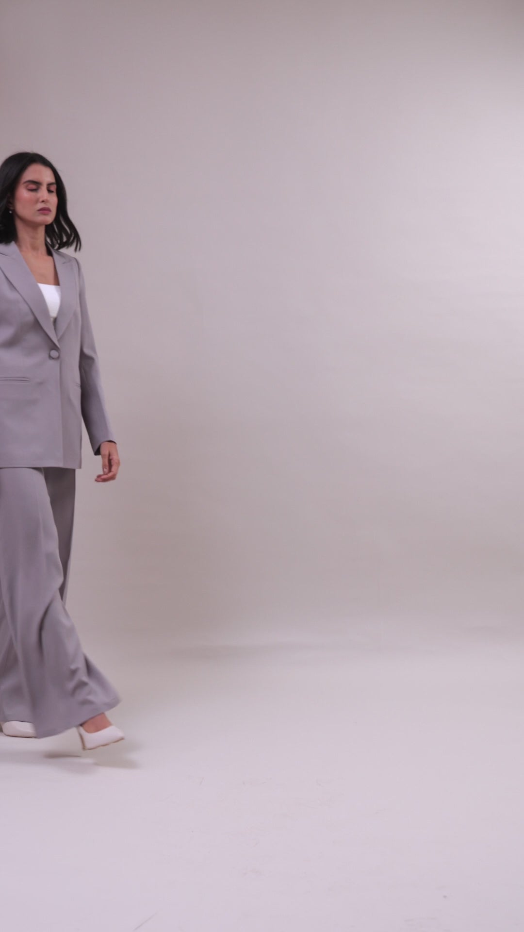 Monica Grey Single-Breasted Blazer