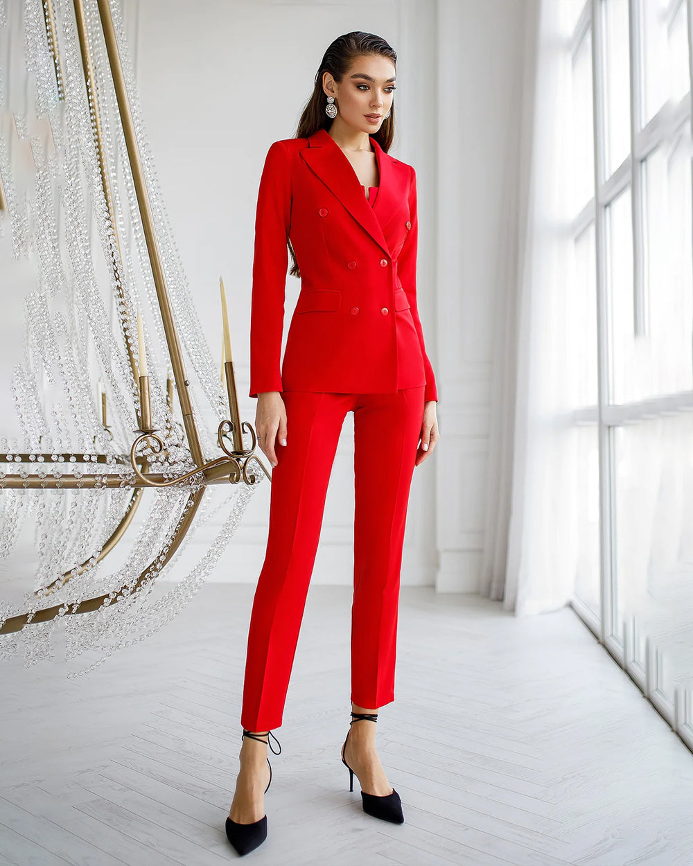 Red Double-Breasted 2-Piece Suit