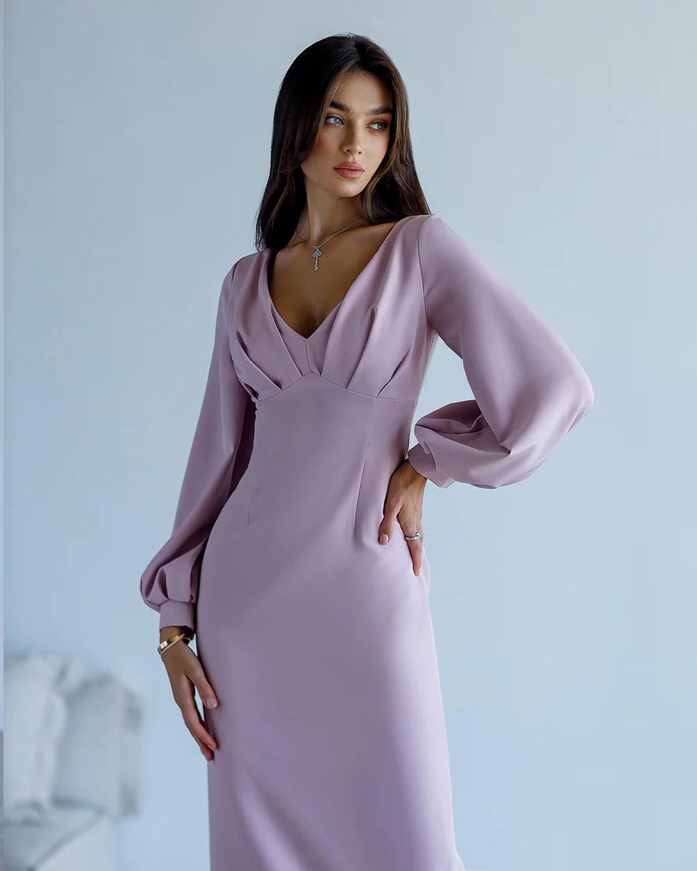 Dusty Pink V-Neck Puff-Sleeve Midi Dress